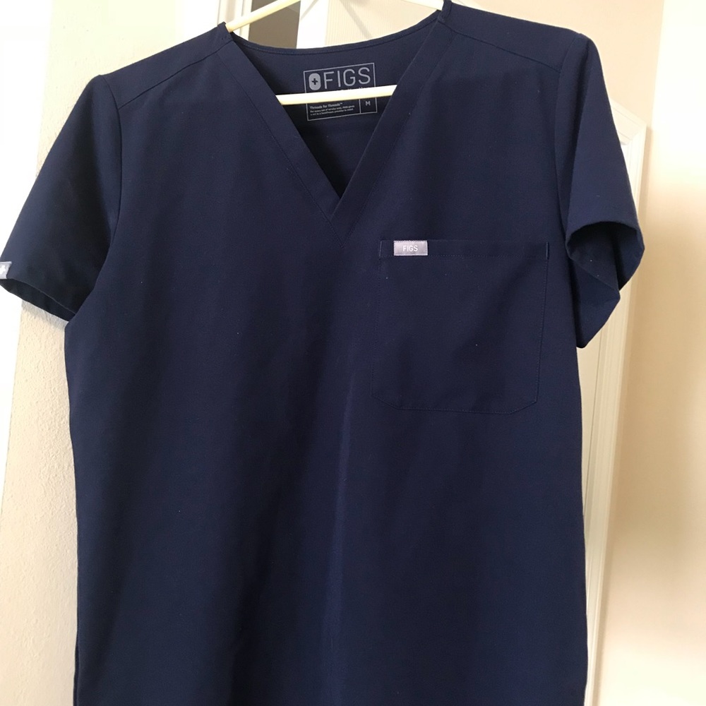 FIGS Catarina One-Pocket Scrub Top & Kade Pants